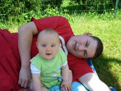 maily et son papa (mon frero)